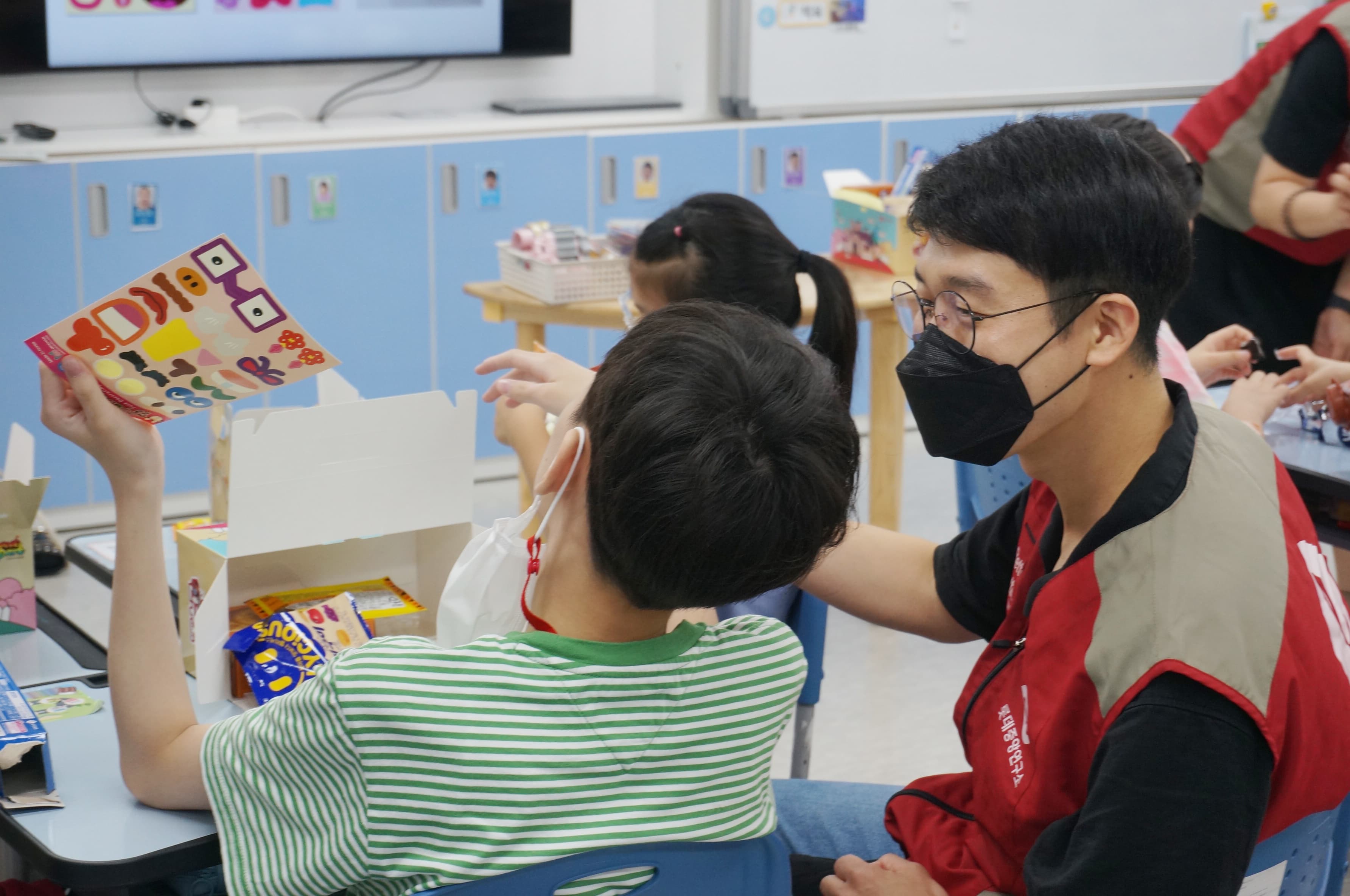 롯데중앙연구소, 특수학교 대상 사회공헌 활동 '찾아가는 냠냠연구소' 실시